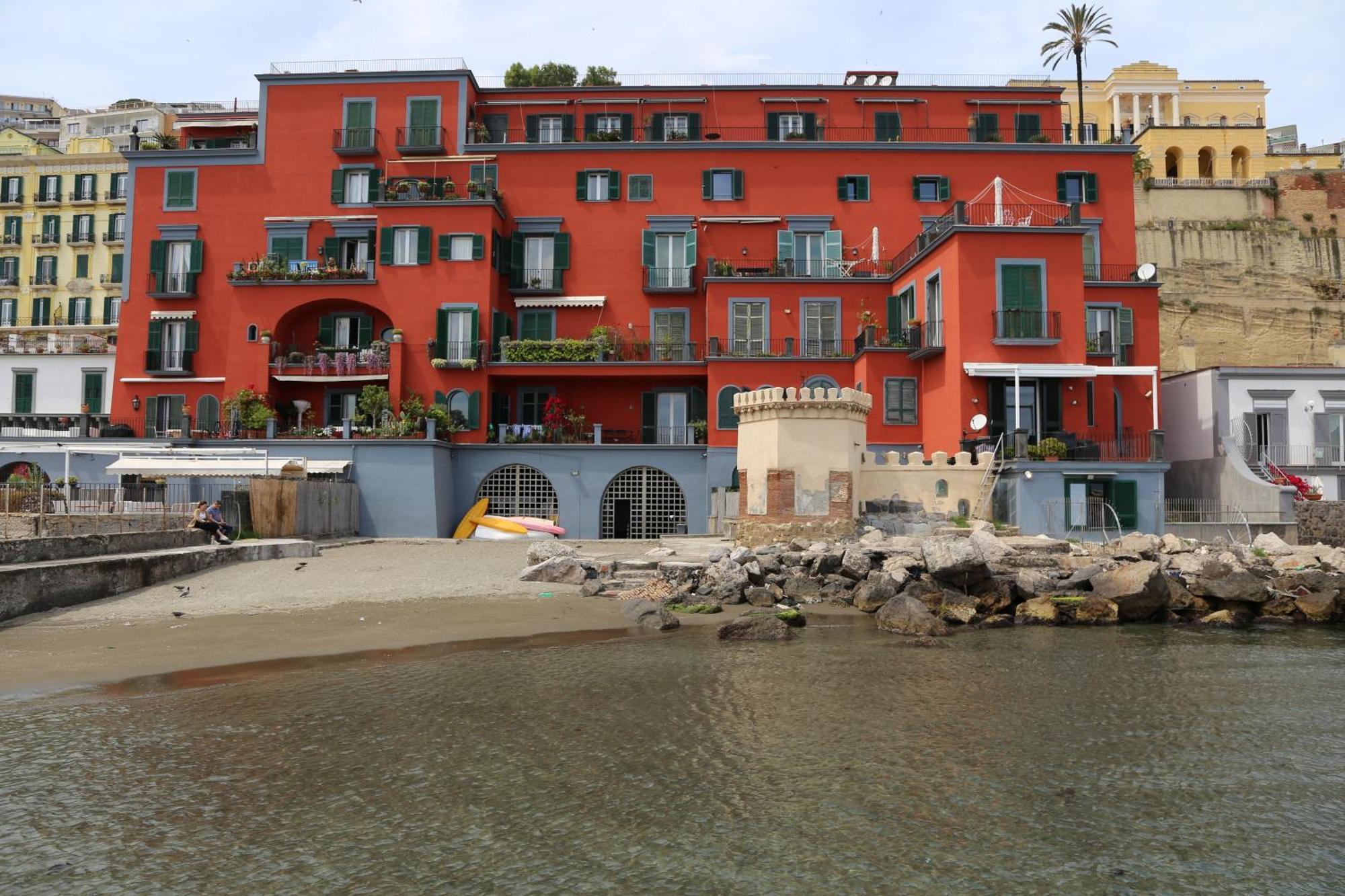 La Casetta Con La Spiaggia Neapel Exteriör bild